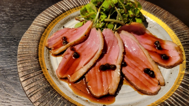 たれのかかったロースト肉